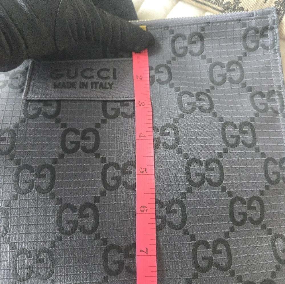 Gucci NWOT GG Monogram Ripstop Pouch Wristlet – Black Gray